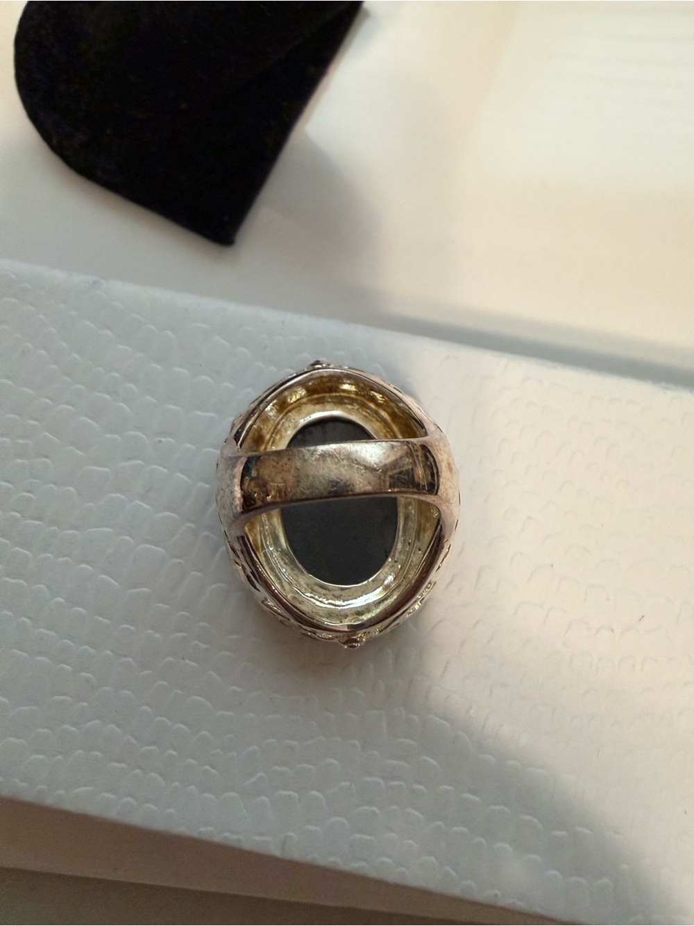 Vintage Art Deco Oval mother of pearl and Sterling cocktail ring - Picture 6 of 9
